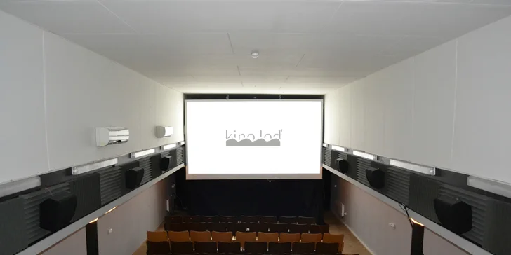 kino sál na Kinolodi. 