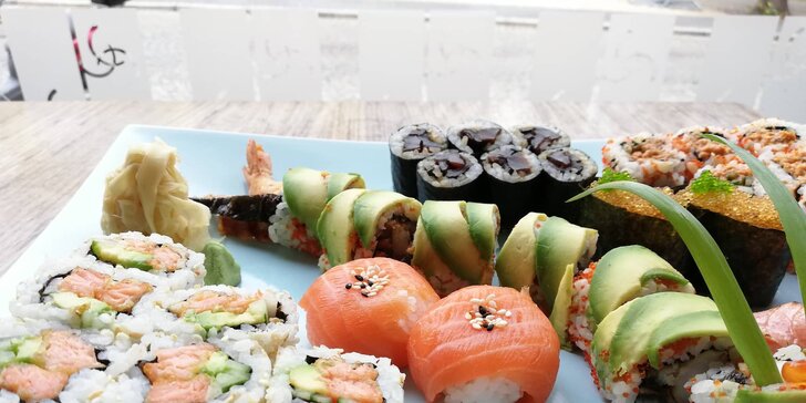 Od sushimistrů na váš stůl: sety s krevetami, lososem nebo tuňákem