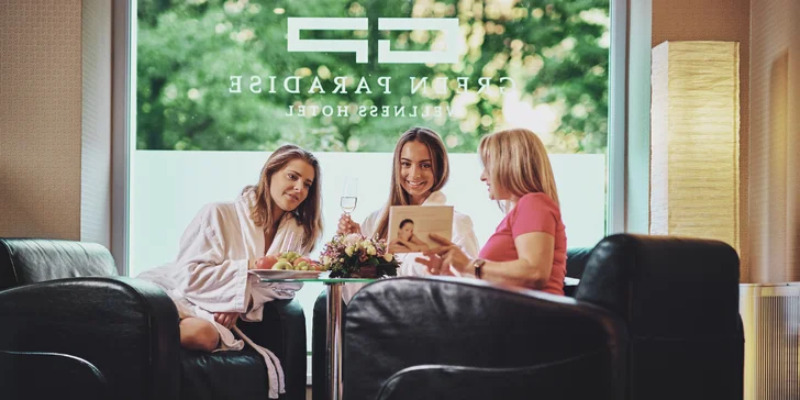 Luxusní dámská jízda v Karlových Varech – Březová s wellness hýčkáním