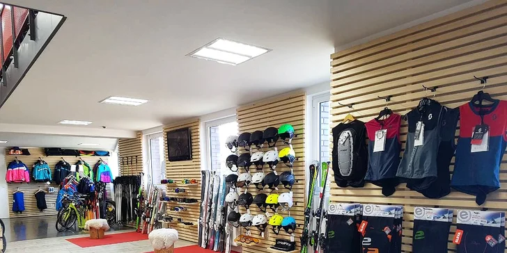 Na sníh bez obav: servis carvingových lyží, snowboardu nebo běžek