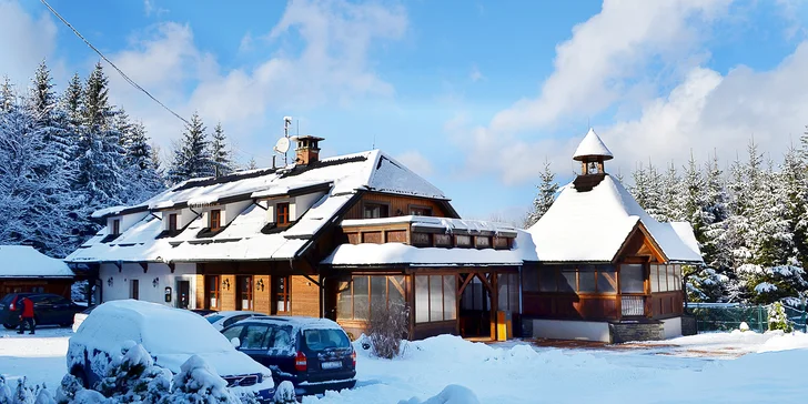 Hotel přímo pod Radhoštěm: snídaně, beskydská večeře a privátní wellness