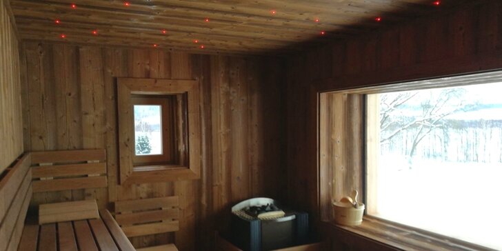 Jako na šlechtickém sídle: krásné apartmány na Lipně a panoramatická sauna