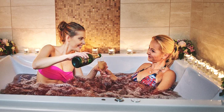 Luxusní dámská jízda v Karlových Varech – Březová s wellness hýčkáním