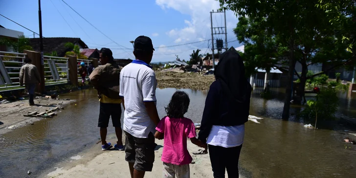 Tsunami v Indonésii: pomozte s UNICEF rodinám a dětem