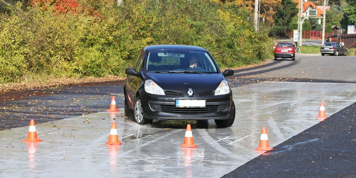 Kurzy jsou rozdělené na teoretickou a praktickou část. Vedou je zkušení lektoři s mnoholetou praxí nabytou spoluprací s BESIPem.