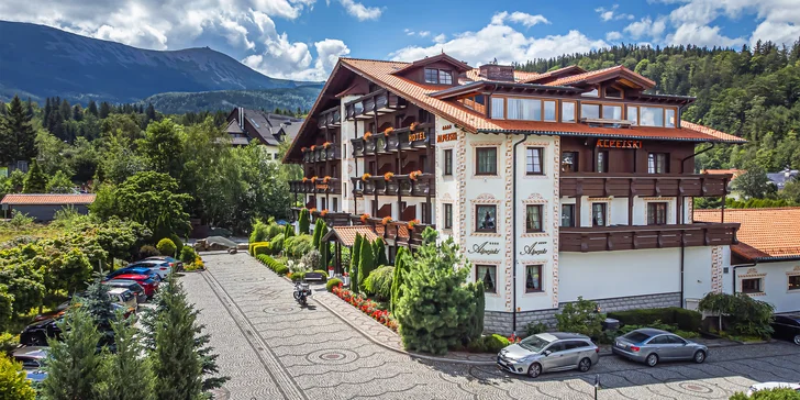 Pobyt v Karpaczi: 4* hotel se snídaní či polopenzí i neomezený wellness