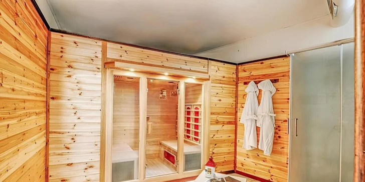 Ubytování sází na tradiční ischijský styl, kde hraje prim světlo, čistota a funkčnost. 