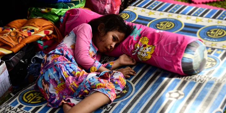 Tsunami v Indonésii: pomozte s UNICEF rodinám a dětem