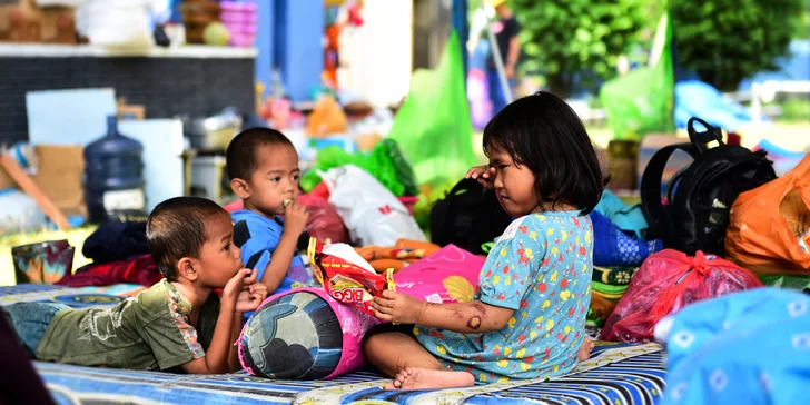 Tsunami v Indonésii: pomozte s UNICEF rodinám a dětem