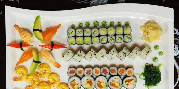 Sushi sety s až 51 ks: losos, tuňák, avokádo i krevety v tempuře či na grilu