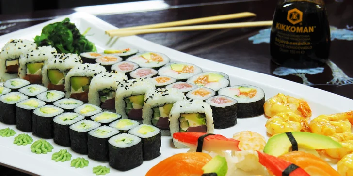 Sushi sety s až 51 ks: losos, tuňák, avokádo i krevety v tempuře či na grilu