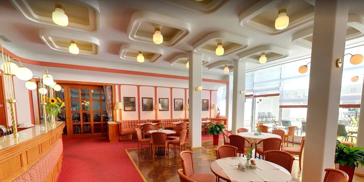 Relax ve 4* hotelu v Mariánských Lázních s polopenzí i procedurami a golfem