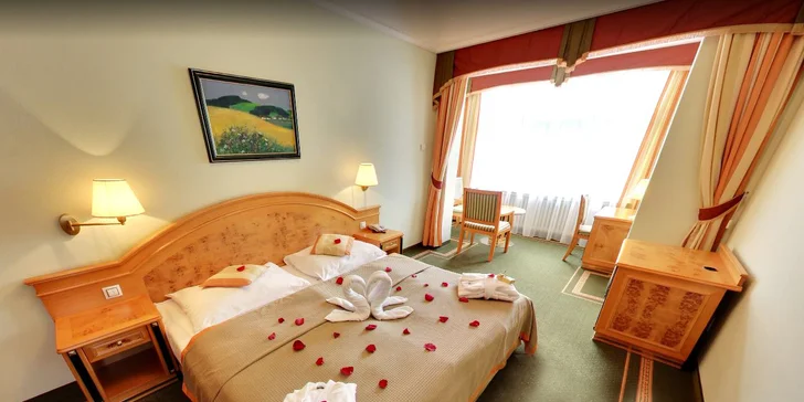 Relax ve 4* hotelu v Mariánských Lázních s polopenzí i procedurami a golfem