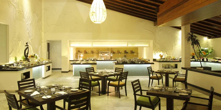 4* resort na Srí Lance: 6–12 nocí, polopenze, 2 bazény, přímo na pláži