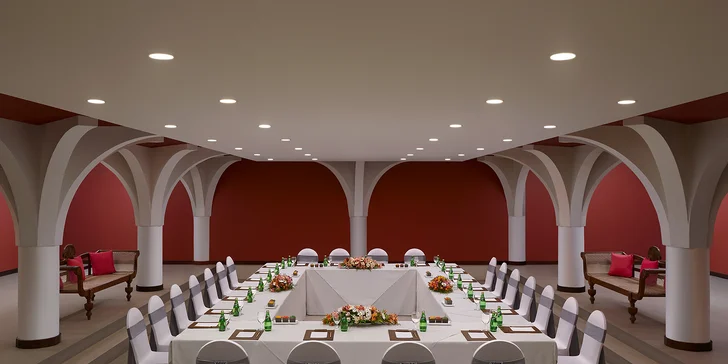 Krásný 4* hotel na Srí Lance: 7–14 nocí se 2 bazény, přímo na pláži