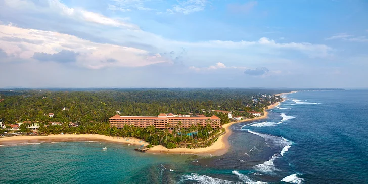 Krásný 4* hotel na Srí Lance: 7–14 nocí se 2 bazény, přímo na pláži