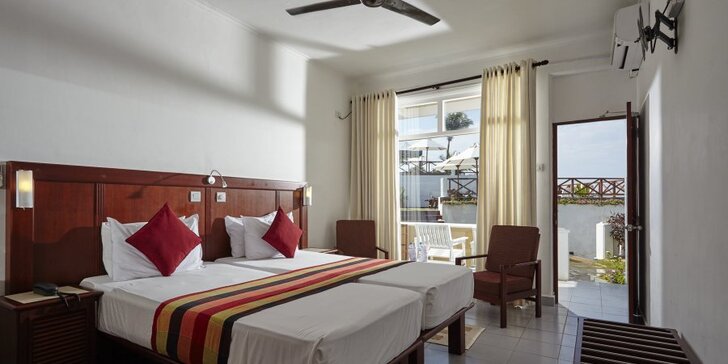 3* hotel se 2 bazény na Srí Lance pro nenáročné, přímo na pláži v oblasti Hikkaduwa