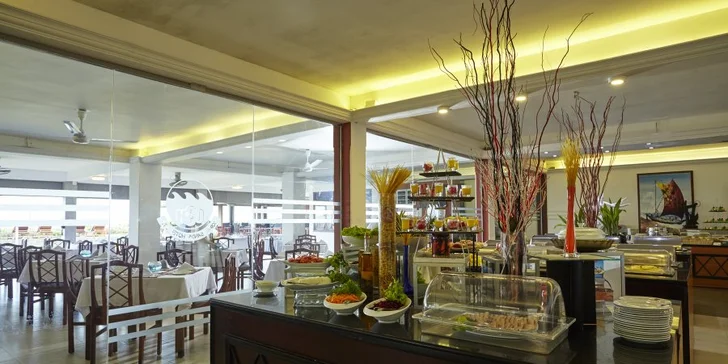 3* hotel se 2 bazény na Srí Lance pro nenáročné, přímo na pláži v oblasti Hikkaduwa