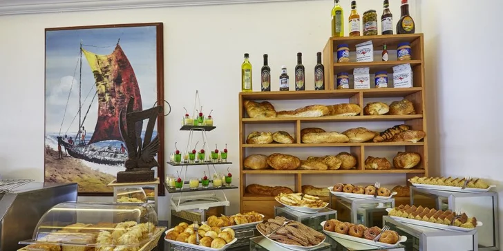 3* hotel se 2 bazény na Srí Lance pro nenáročné, přímo na pláži v oblasti Hikkaduwa