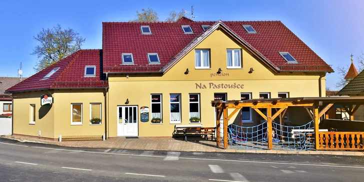 Objevte kouzelné Táborsko: Pobyt na 3 až 8 dní se snídaněmi i lahví vína
