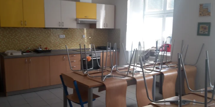 Kurz začíná v devět ráno a končí ve tři odpoledne. 
