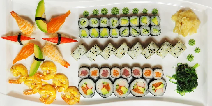 Sushi sety s až 51 ks: losos, tuňák, avokádo i krevety v tempuře či na grilu