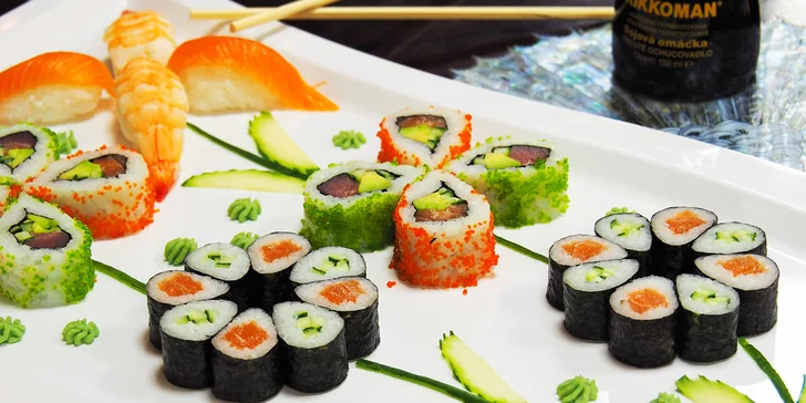 Sushi sety s až 51 ks: losos, tuňák, avokádo i krevety v tempuře či na grilu