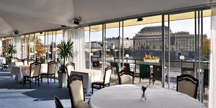 Hostina v náruči Vltavy: Voucher do restaurace na Střeleckém ostrově