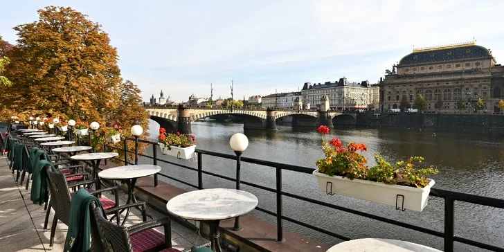 Hostina v náruči Vltavy: Voucher do restaurace na Střeleckém ostrově
