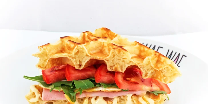 Snídaňové menu v bistru Waf-Waf: sladké i slané vafle, lívance a nápoje
