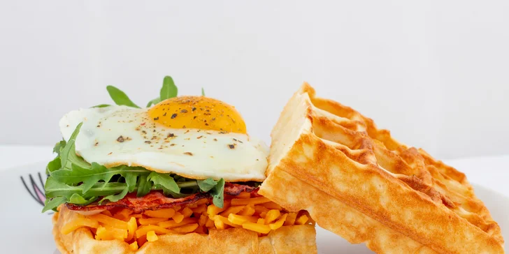 Snídaňové menu v bistru Waf-Waf: sladké i slané vafle, lívance a nápoje