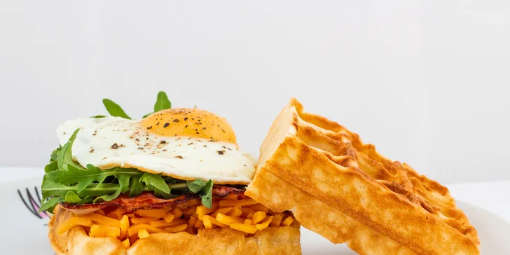 Snídaňové menu v bistru Waf-Waf: sladké i slané vafle, lívance a nápoje
