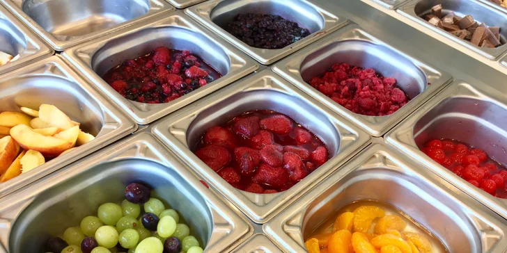 Dárkové vouchery na cokoli z Yobaru: frozen yogurty, káva, koktejly i dezerty