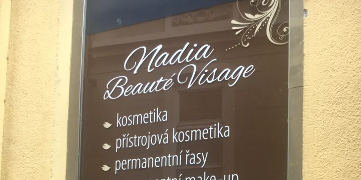 Dokonalé ruce: Dámská i pánská lázeňská manikúra dle výběru