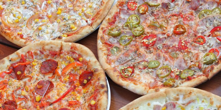 Jedna nebo dvě pizzy o průměru 33 cm podle výběru ze 17 druhů