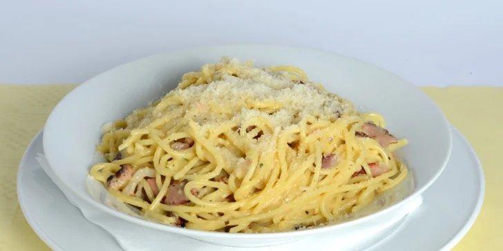2 italské speciality podle výběru: pizza nebo pasta v restauraci v Čeladné