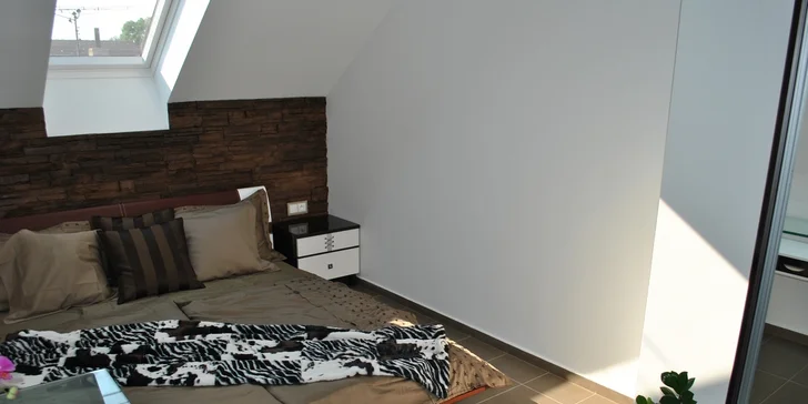 Pobyt se snídaní v moderním apartmánu a možnost jízdy v luxusním voze