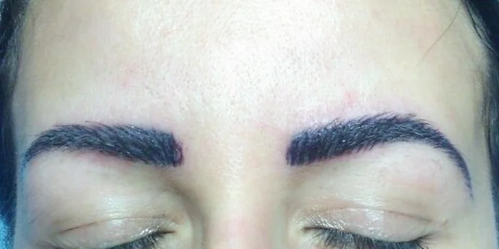 Non-stop krásná: permanentní make-up obočí, očních linek nebo rtů