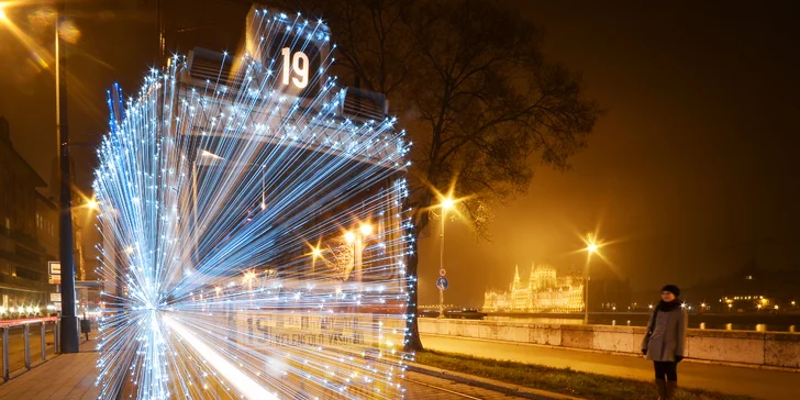 Adventní výlet do Budapešti s průvodcem: doprava, trhy, vánoční tramvaj i památky