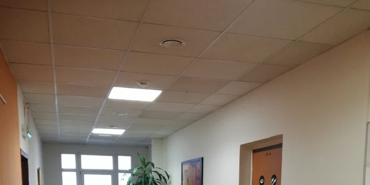 Nechte svoji pleť hýčkat: Čištění ultrazvukem a galvanická žehlička