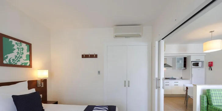 Ubytování je navrženo s maximálním důrazem na prostor a rodinné potřeby.