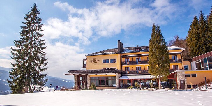 Krásná zima v rakouských Alpách: Pobyty s polopenzí i neomezeným bazénem