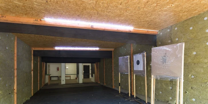 Trefa do černého: střelba pro všechny věkové kategorie ze samopalů i pistolí