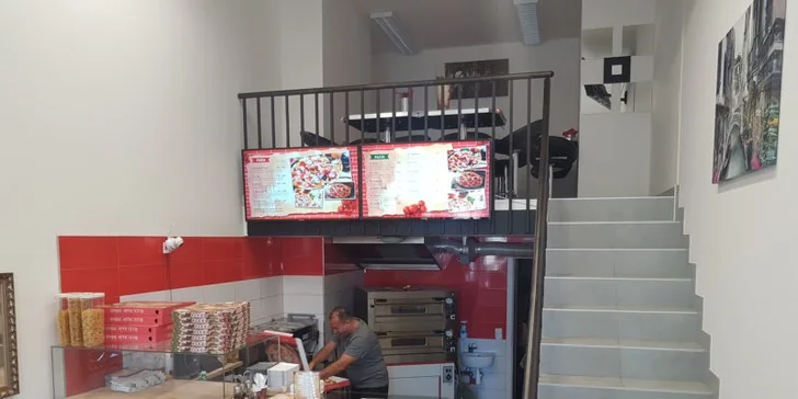 Dopřejte si křupavou Itálii: 33cm pizza se šunkou, salámem, špenátem i vege