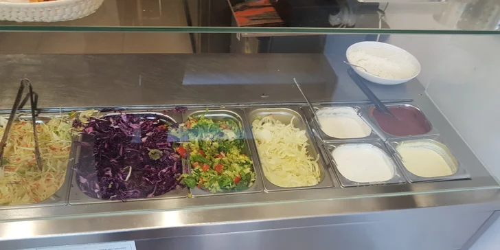 Klasik kebab: durum nebo döner s kuřecím, telecím nebo falafelem