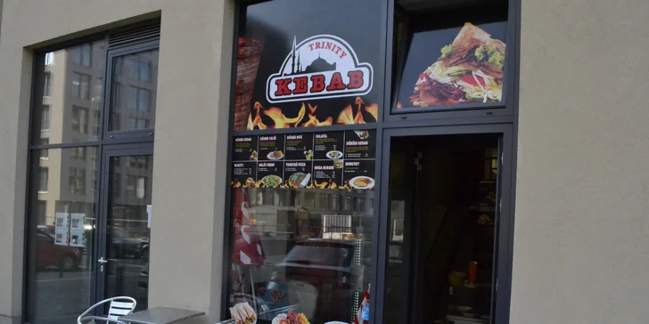 Klasik kebab: durum nebo döner s kuřecím, telecím nebo falafelem