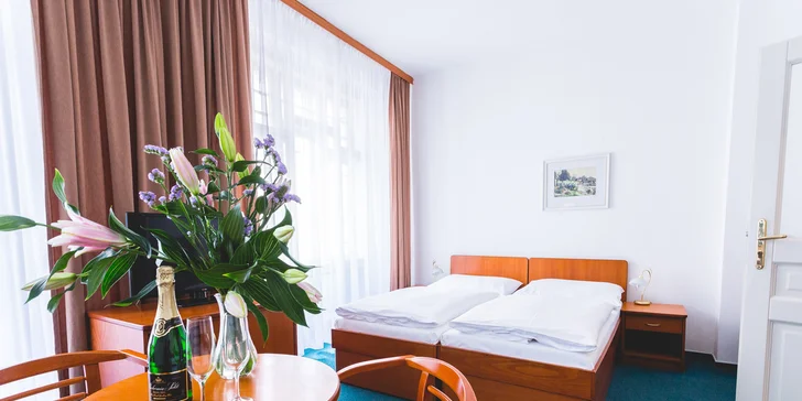 Relaxace v Karlových Varech: hotel přímo u kolonády, wellness a polopenze