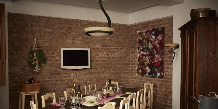 Zážitek z vaření tradičních receptů: kurzy thajské kuchyně i domácích burgerů