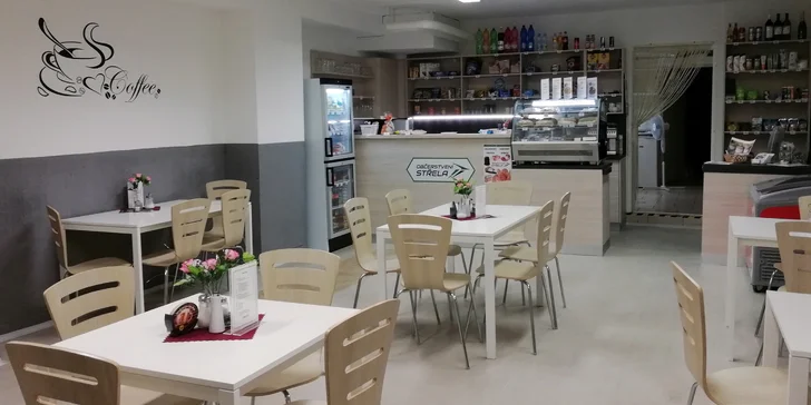 Domácí palačinky české i americké s teplým nápojem