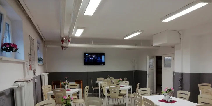 Domácí palačinky české i americké s teplým nápojem